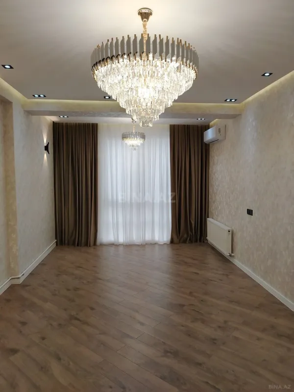 Satılır 3 otaqlı mənzil 104.7 m²