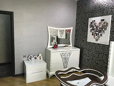 Kirayə verilir 2 otaqlı mənzil 84 m²