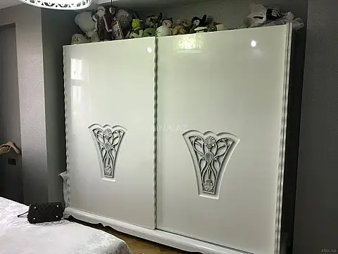 Kirayə verilir 2 otaqlı mənzil 84 m²