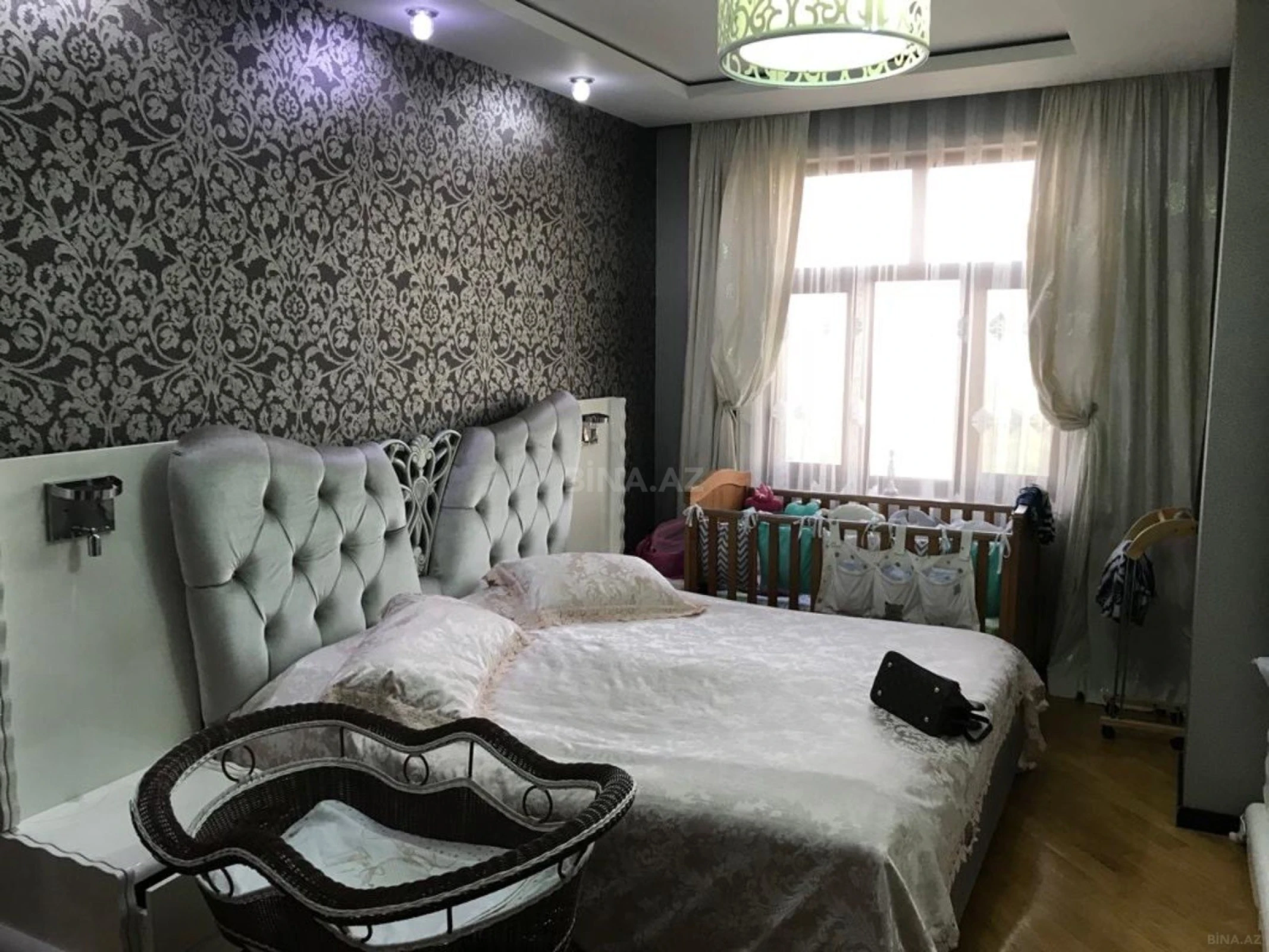 Kirayə verilir 2 otaqlı mənzil 84 m²