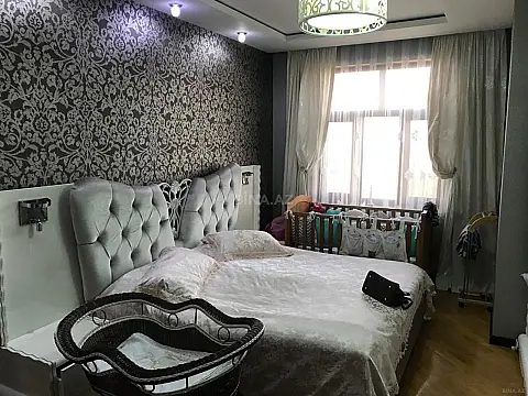 Kirayə verilir 2 otaqlı mənzil 84 m²