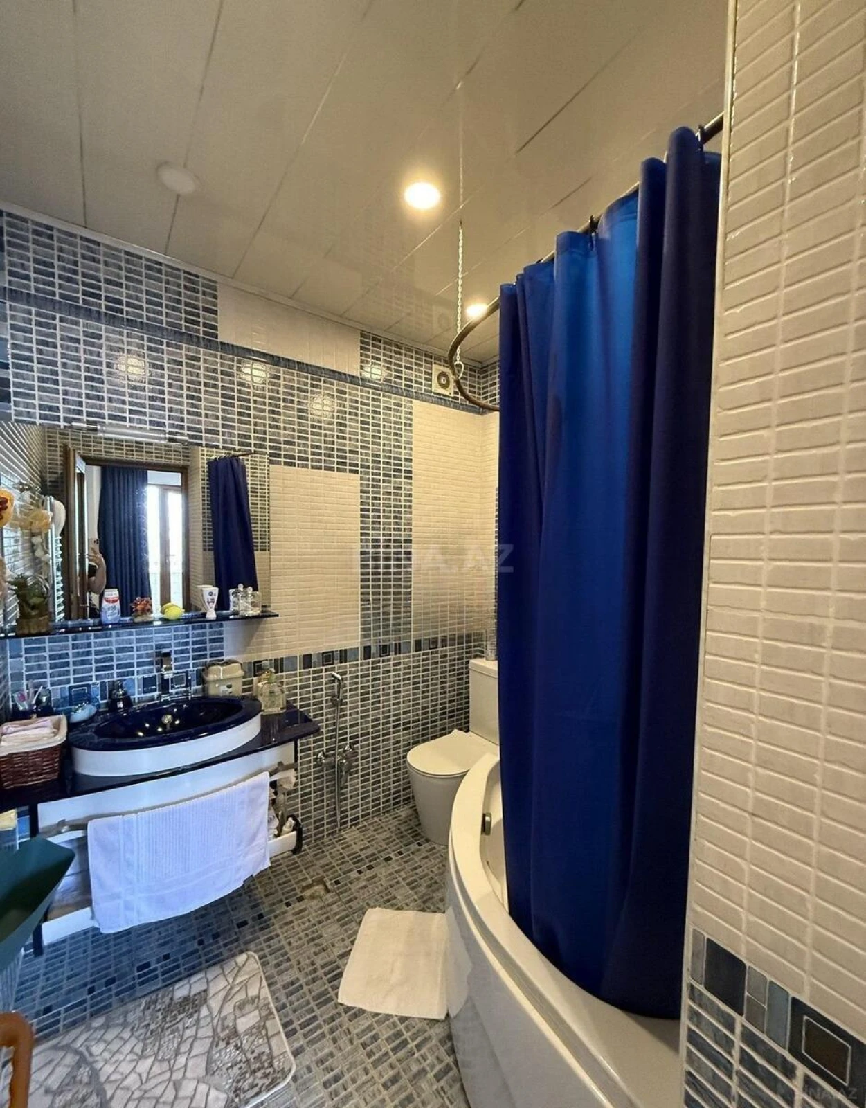 Satılır 3 otaqlı mənzil 150 m²
