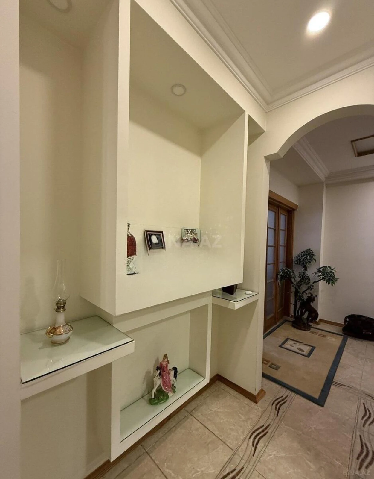Satılır 3 otaqlı mənzil 150 m²