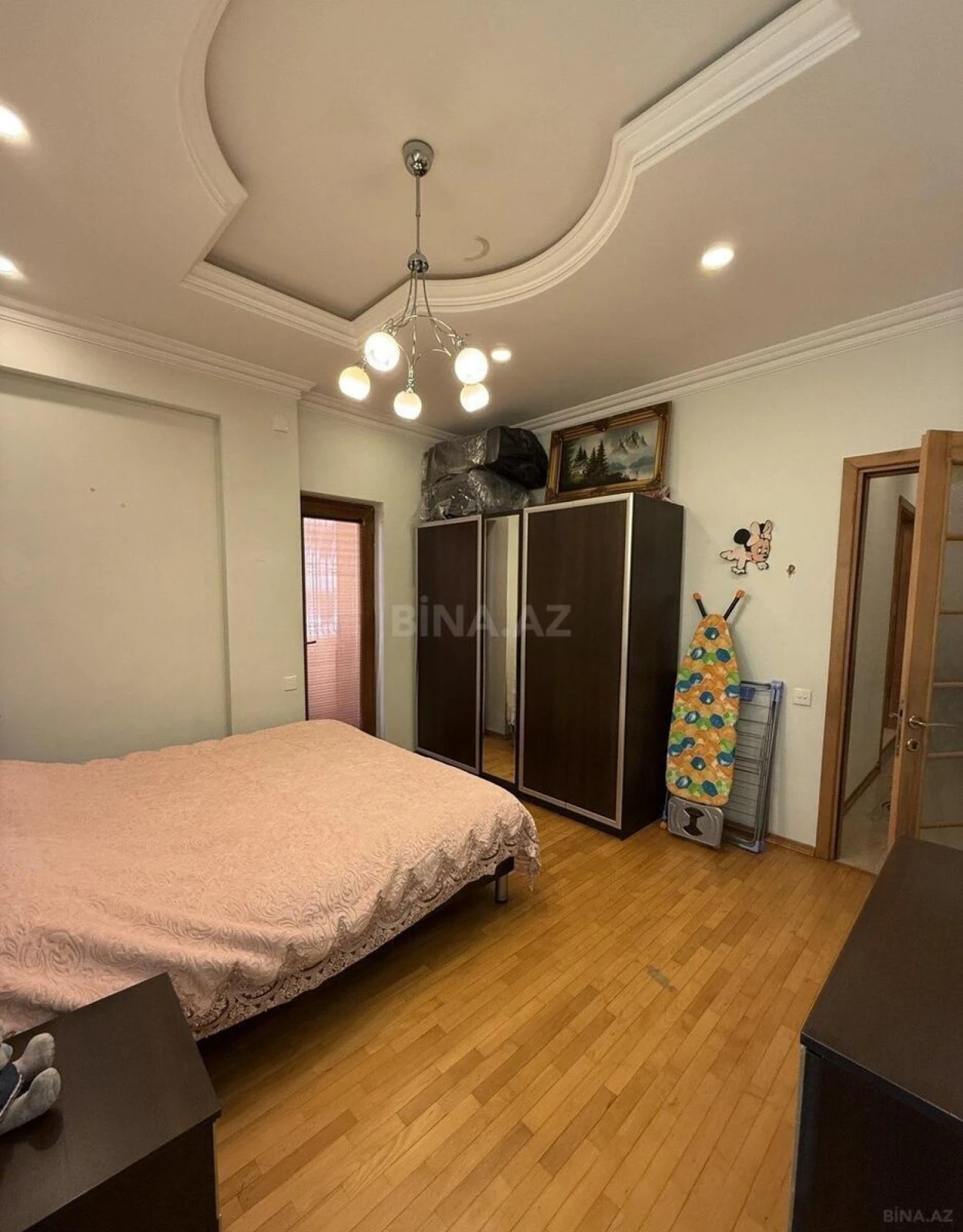 Satılır 3 otaqlı mənzil 150 m²