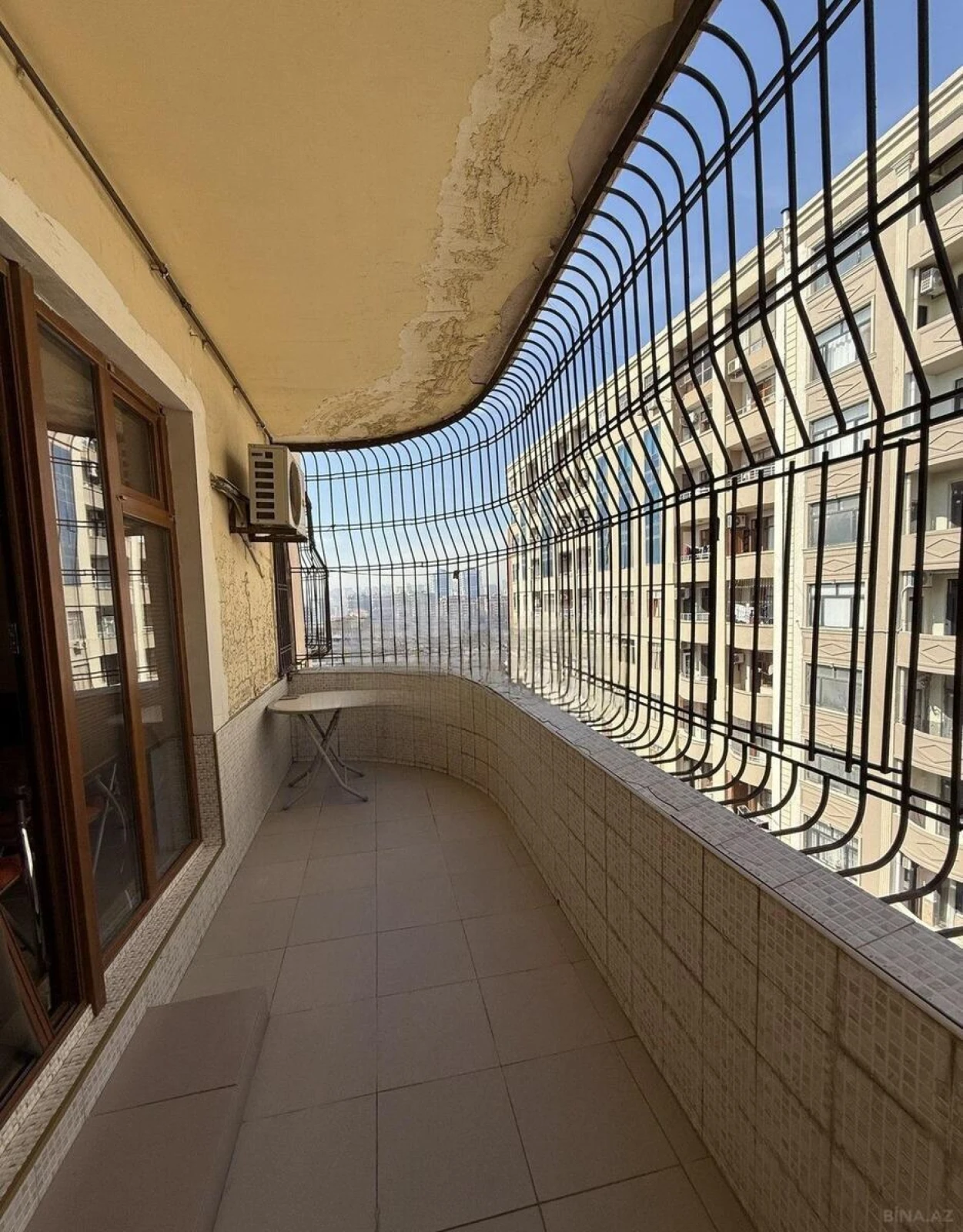 Satılır 3 otaqlı mənzil 150 m²