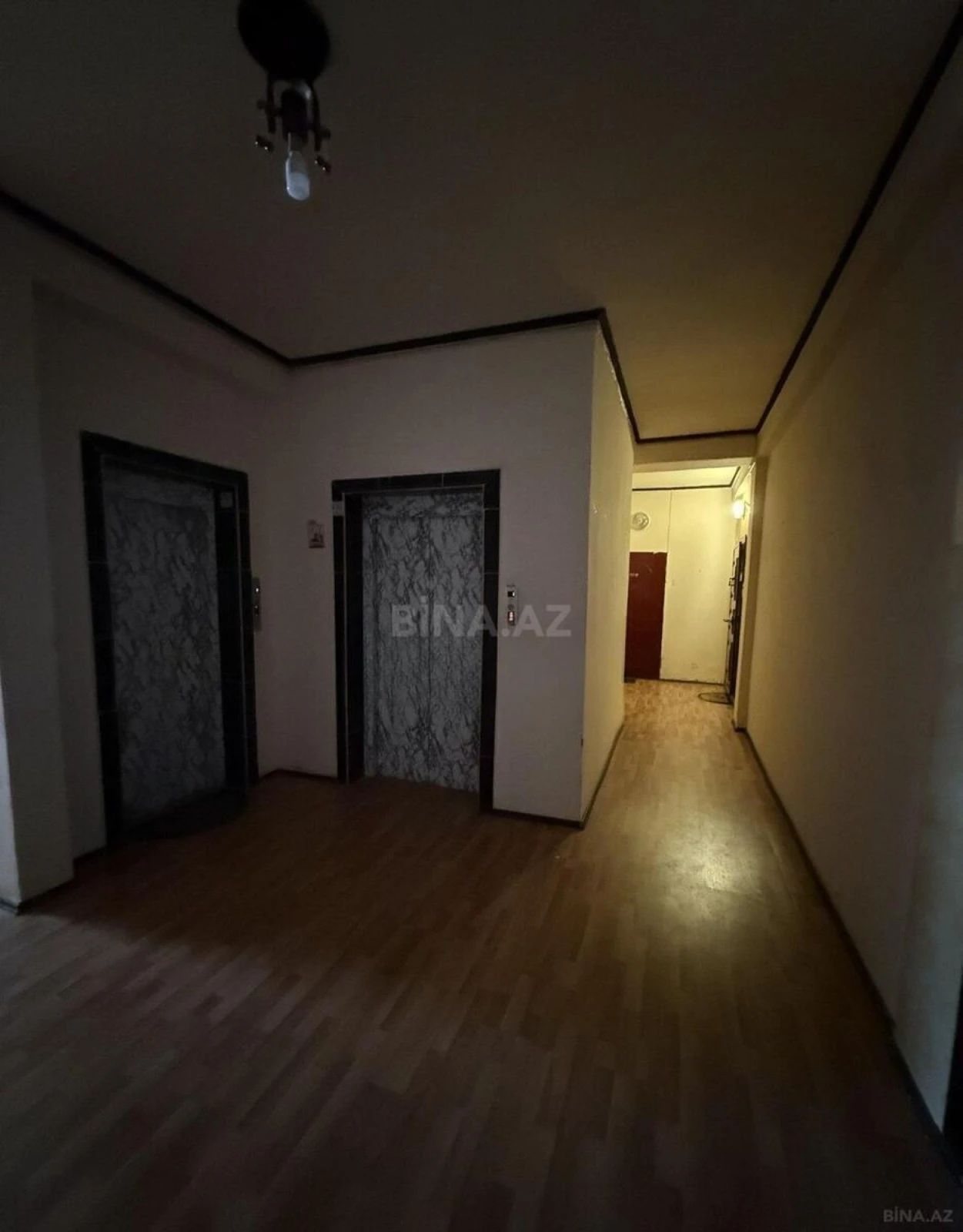 Satılır 3 otaqlı mənzil 150 m²