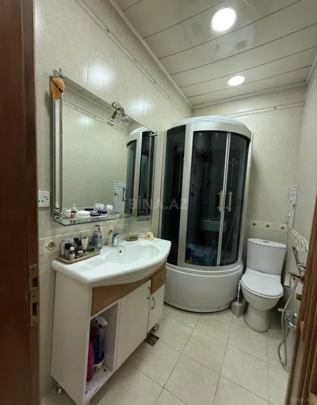 Satılır 3 otaqlı mənzil 150 m²