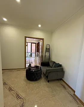 Satılır 3 otaqlı mənzil 150 m² — Bakı, İnşaatçılar 3 otaq 150.00 m²