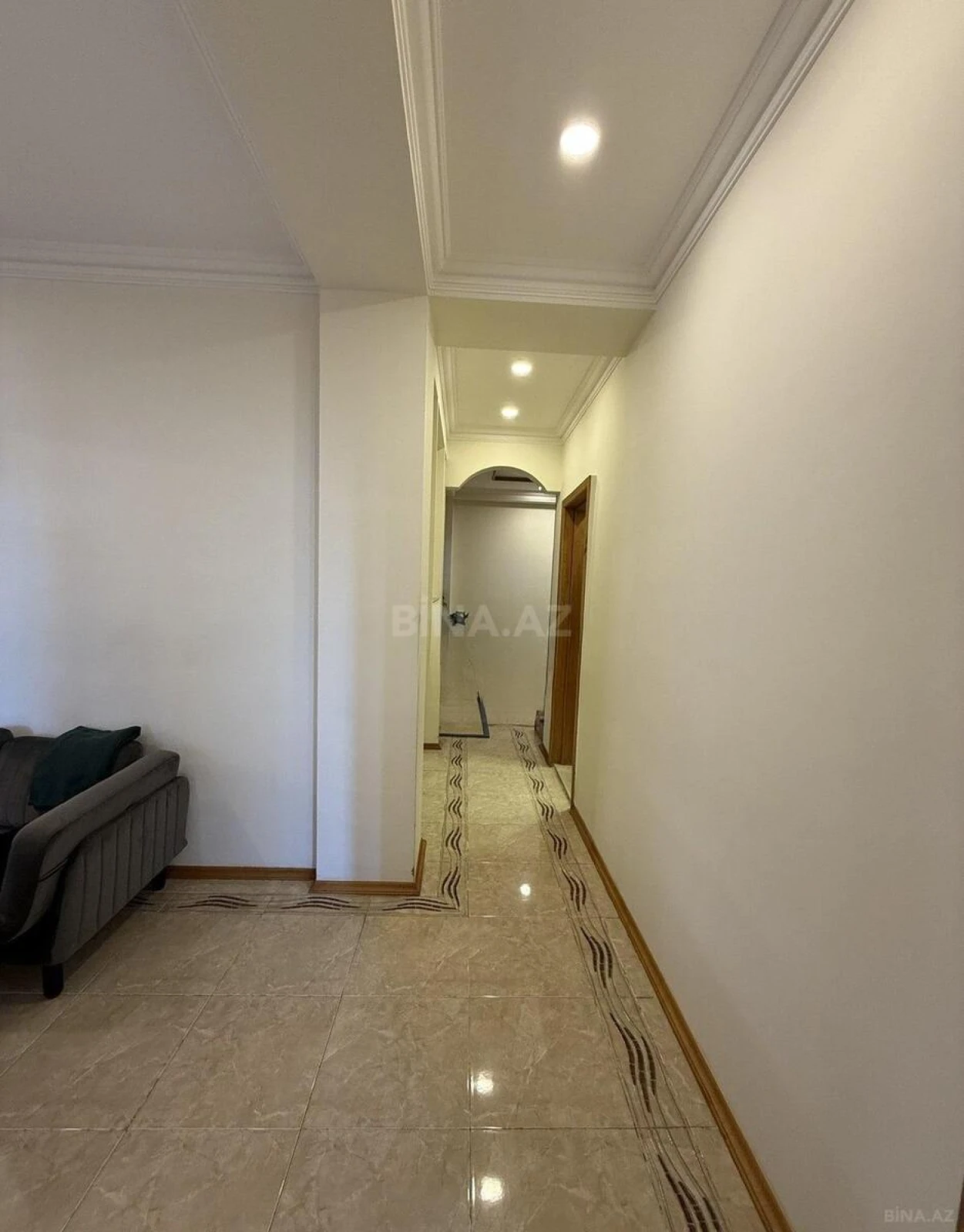 Satılır 3 otaqlı mənzil 150 m²