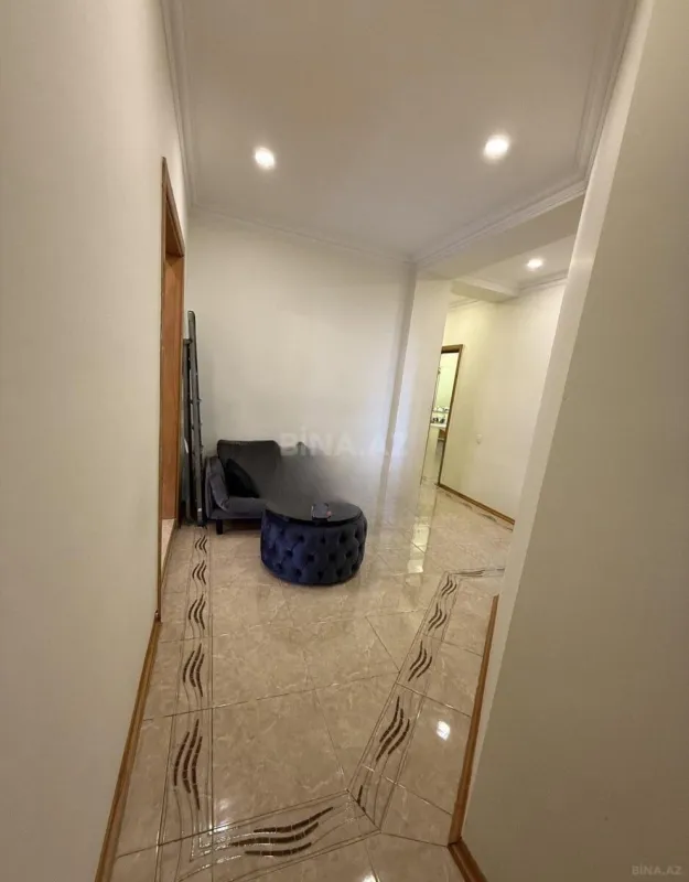 Satılır 3 otaqlı mənzil 150 m²