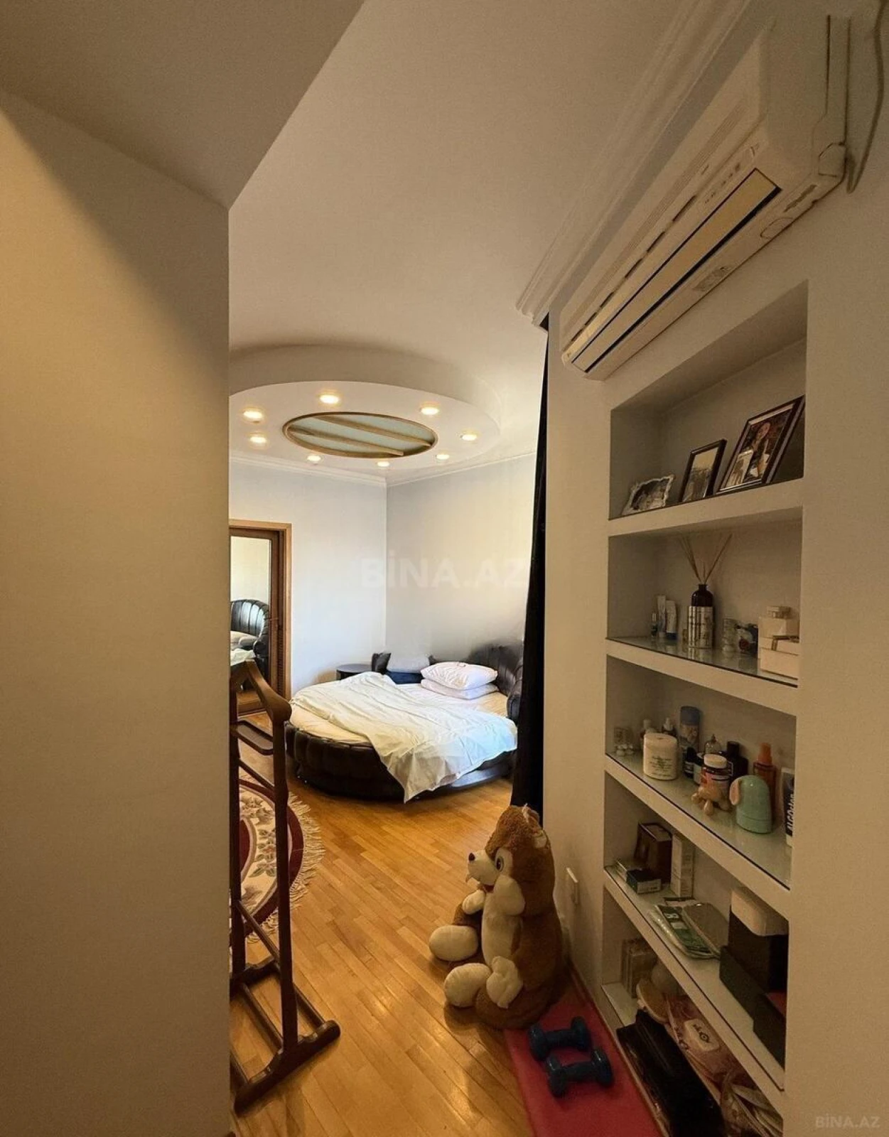Satılır 3 otaqlı mənzil 150 m²
