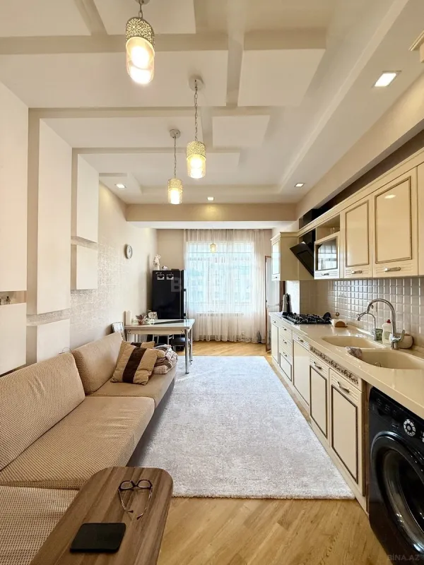 Satılır 3 otaqlı mənzil 110 m²
