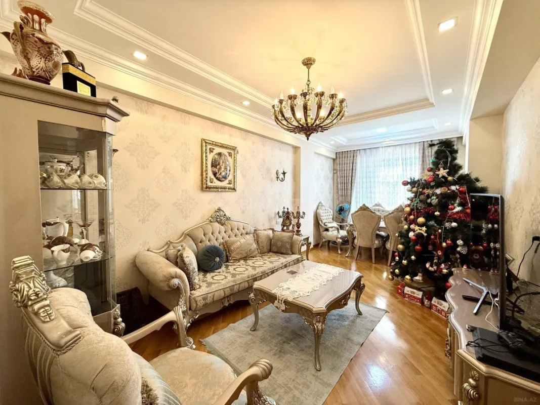 Satılır 3 otaqlı mənzil 110 m²