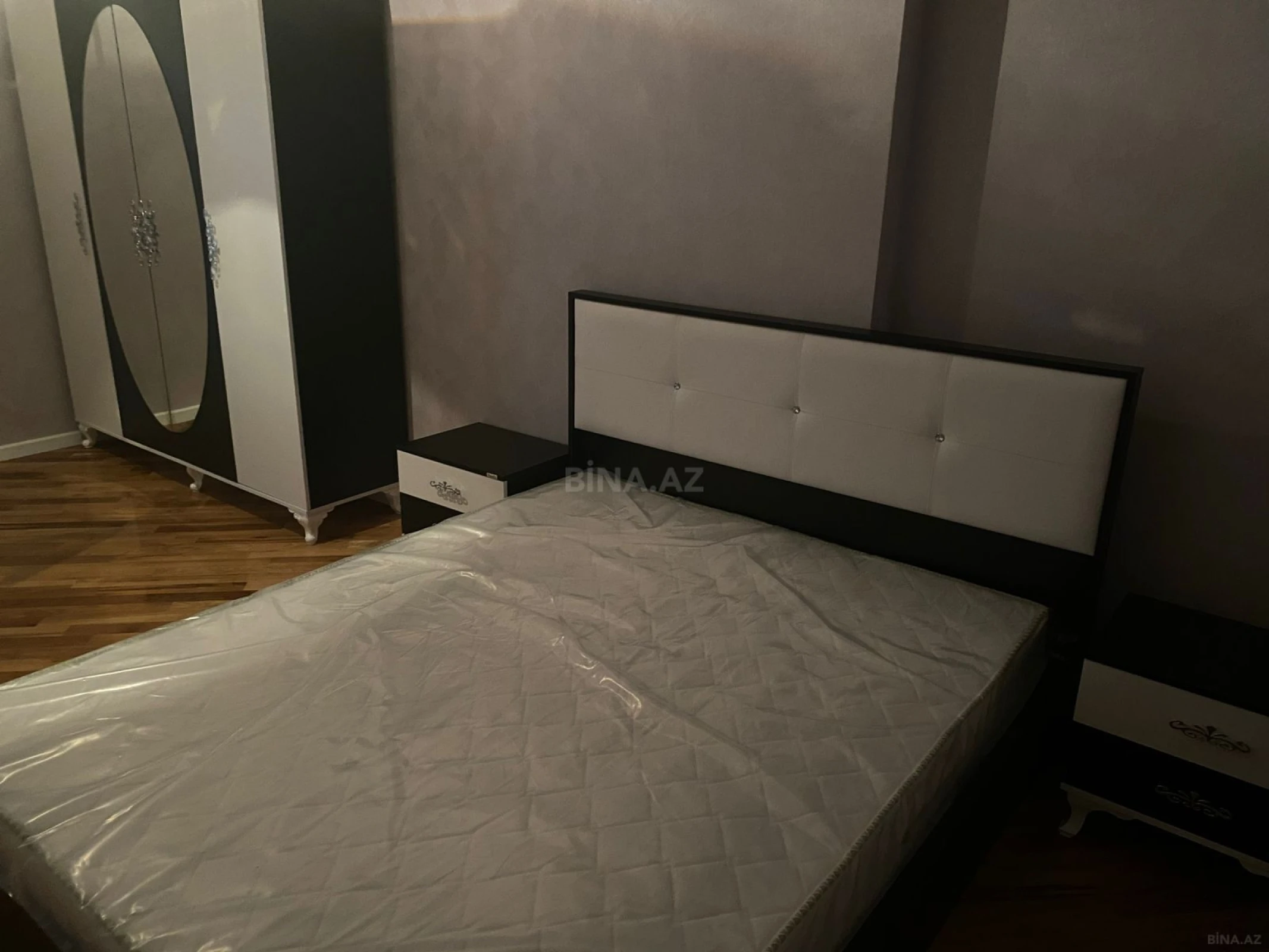 Kirayə verilir 2 otaqlı mənzil 82 m²