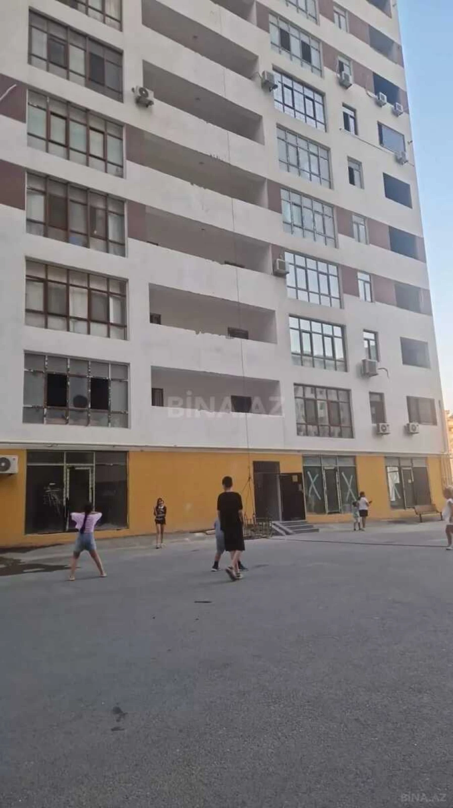 Satılır 2 otaqlı mənzil 90 m²