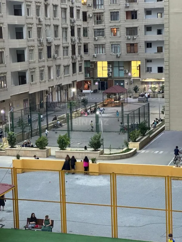 Satılır 2 otaqlı mənzil 90 m²