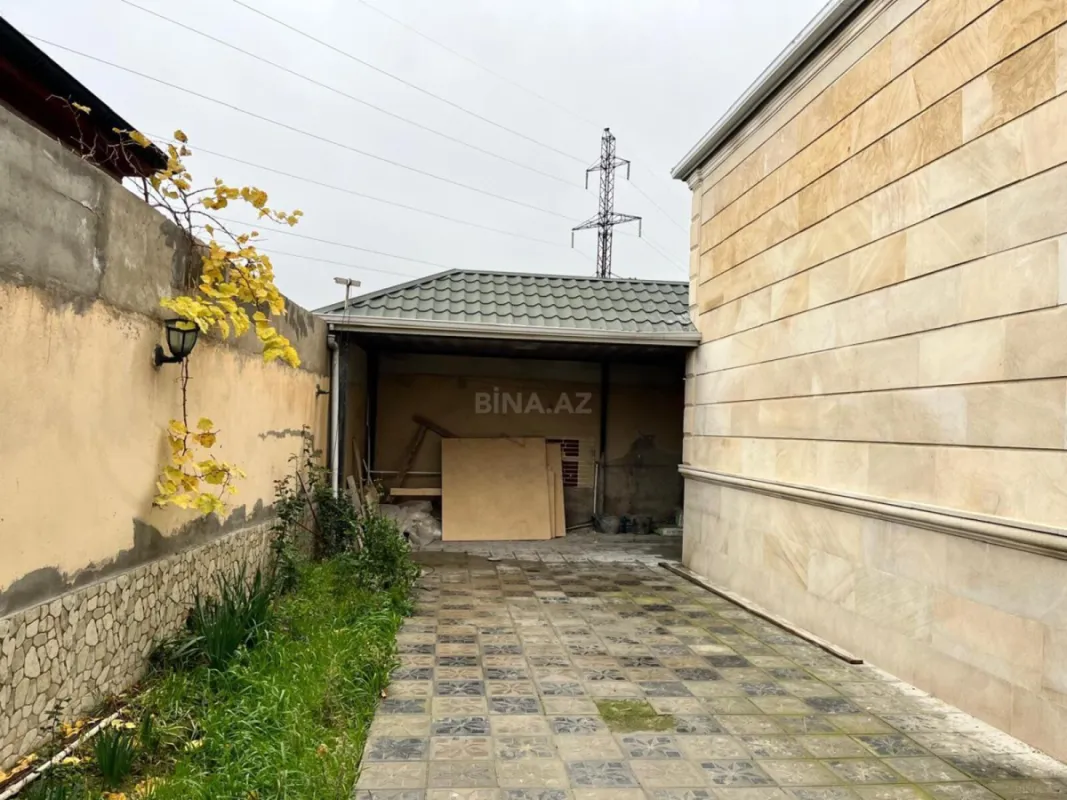 Satılır 5 otaqlı həyət evi 100 m²