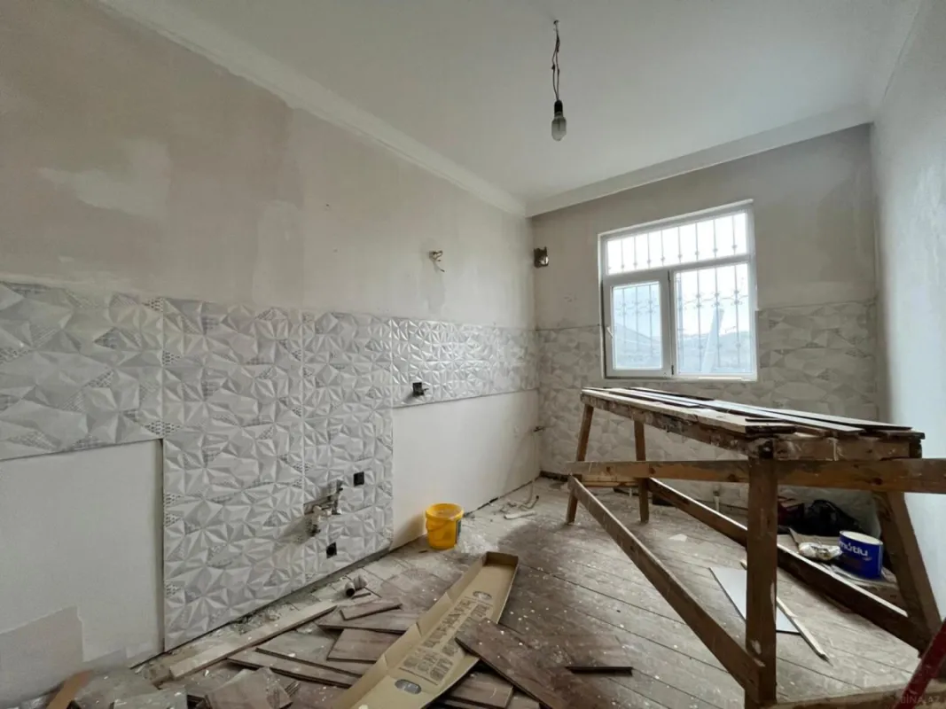 Satılır 5 otaqlı həyət evi 100 m²