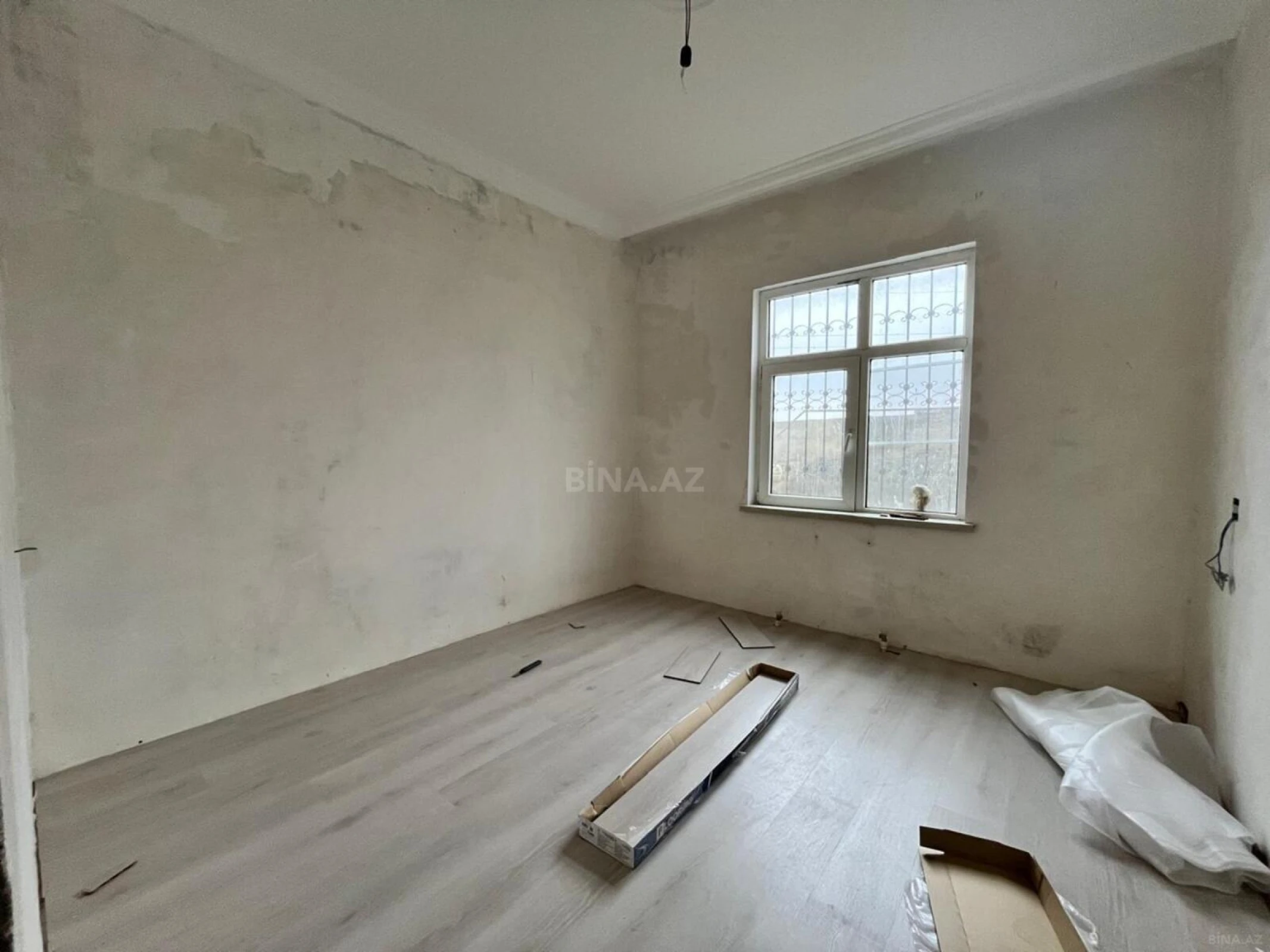 Satılır 5 otaqlı həyət evi 100 m²