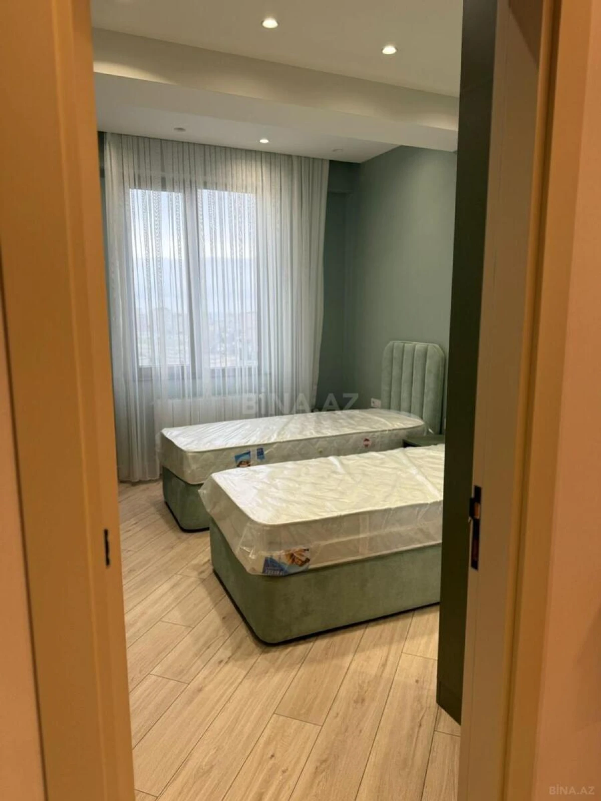 Kirayə verilir 3 otaqlı mənzil 90 m²