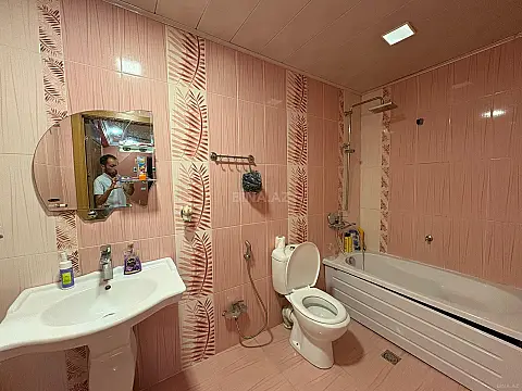 Kirayə verilir 2 otaqlı mənzil 100 m²