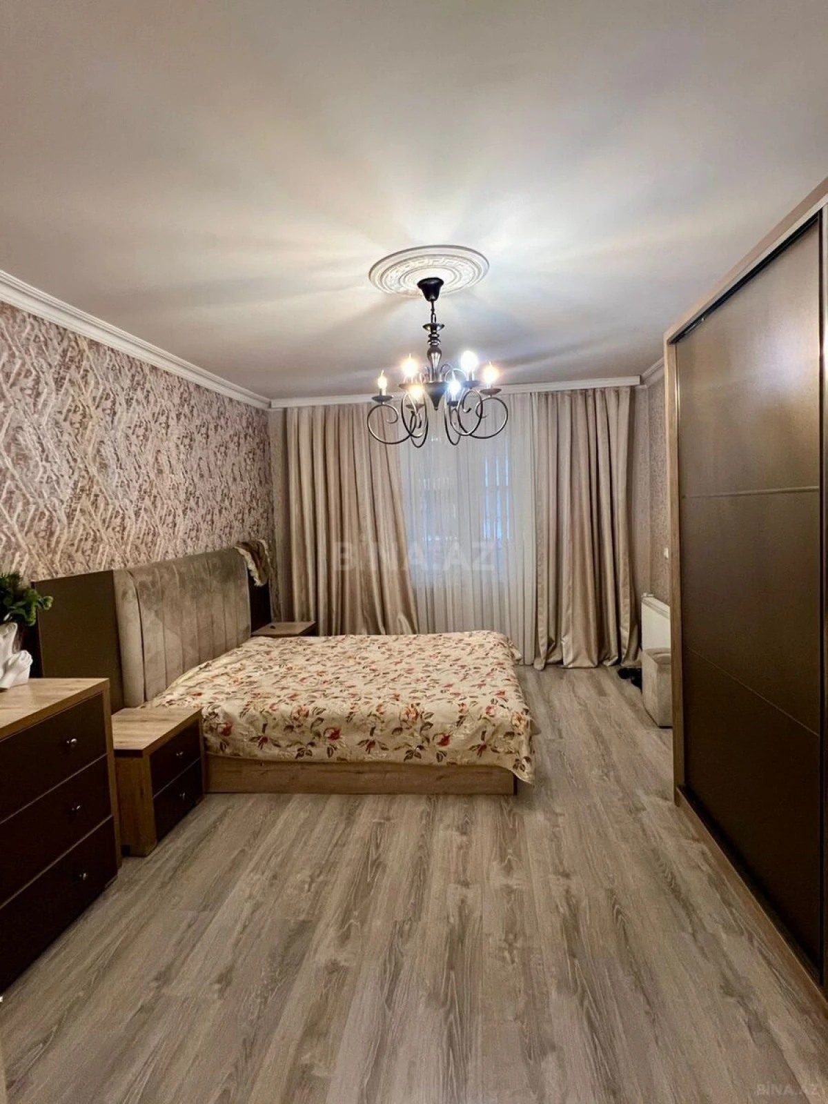 Kirayə verilir 2 otaqlı mənzil 100 m²