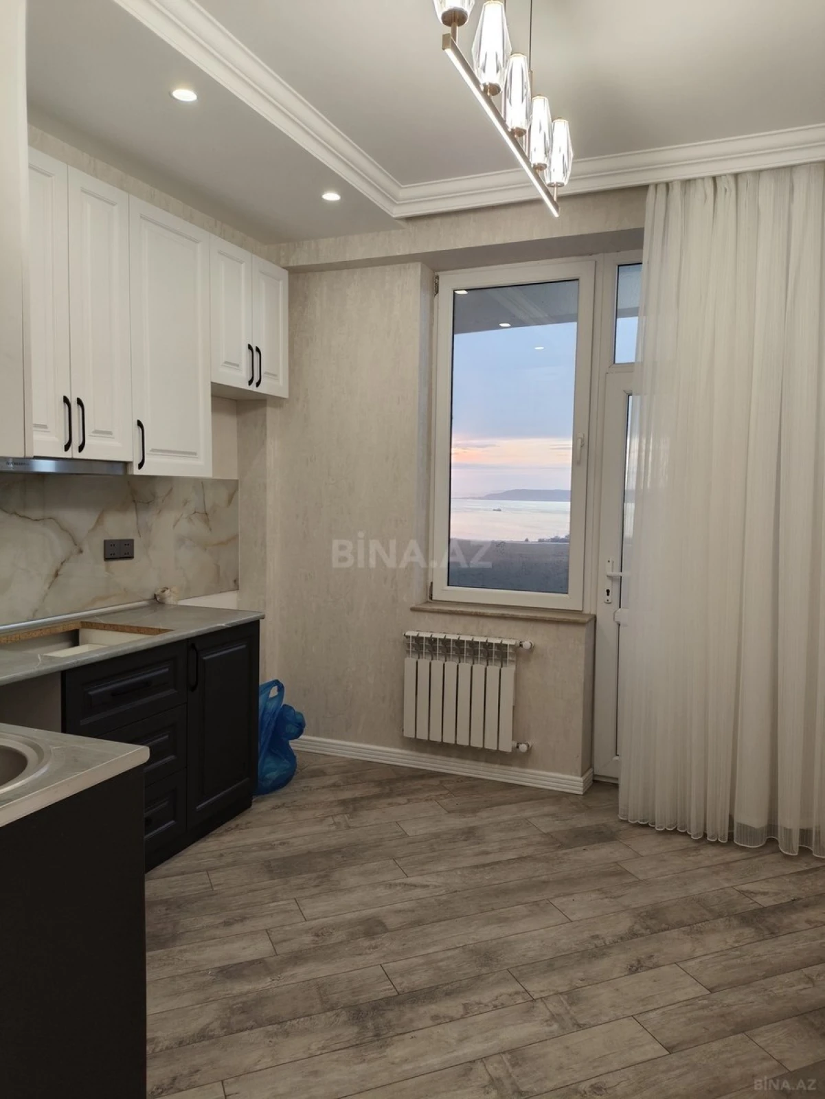 Satılır 2 otaqlı mənzil 80 m²