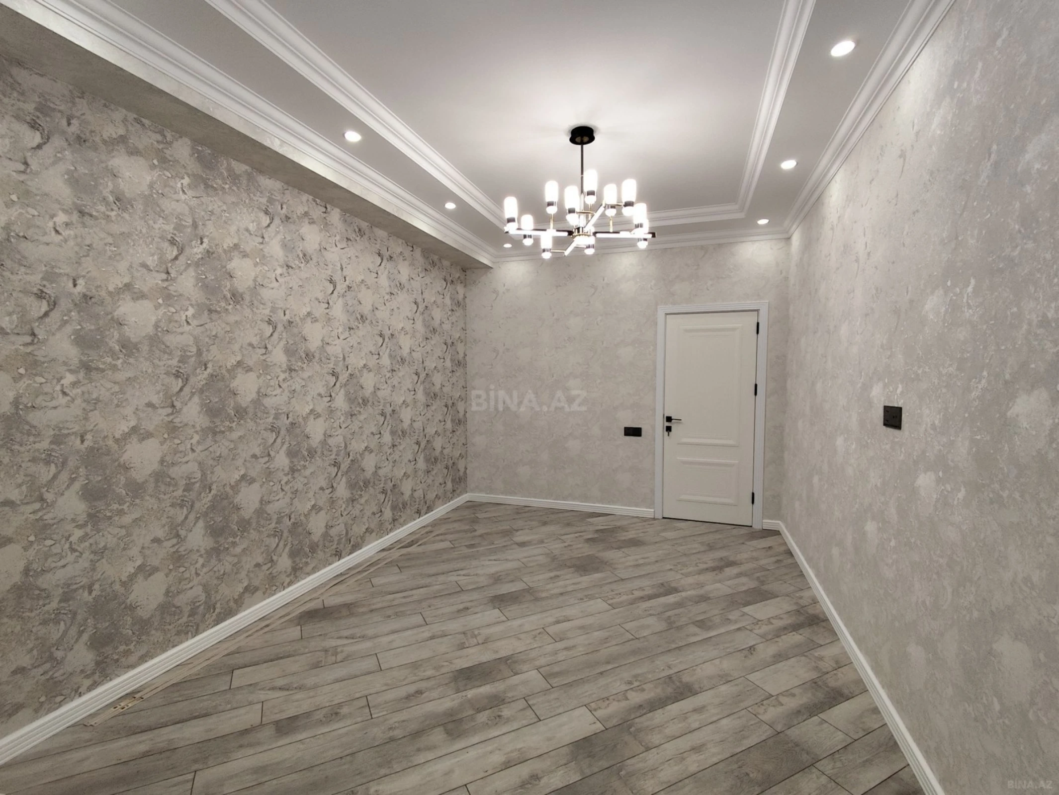 Satılır 2 otaqlı mənzil 80 m²