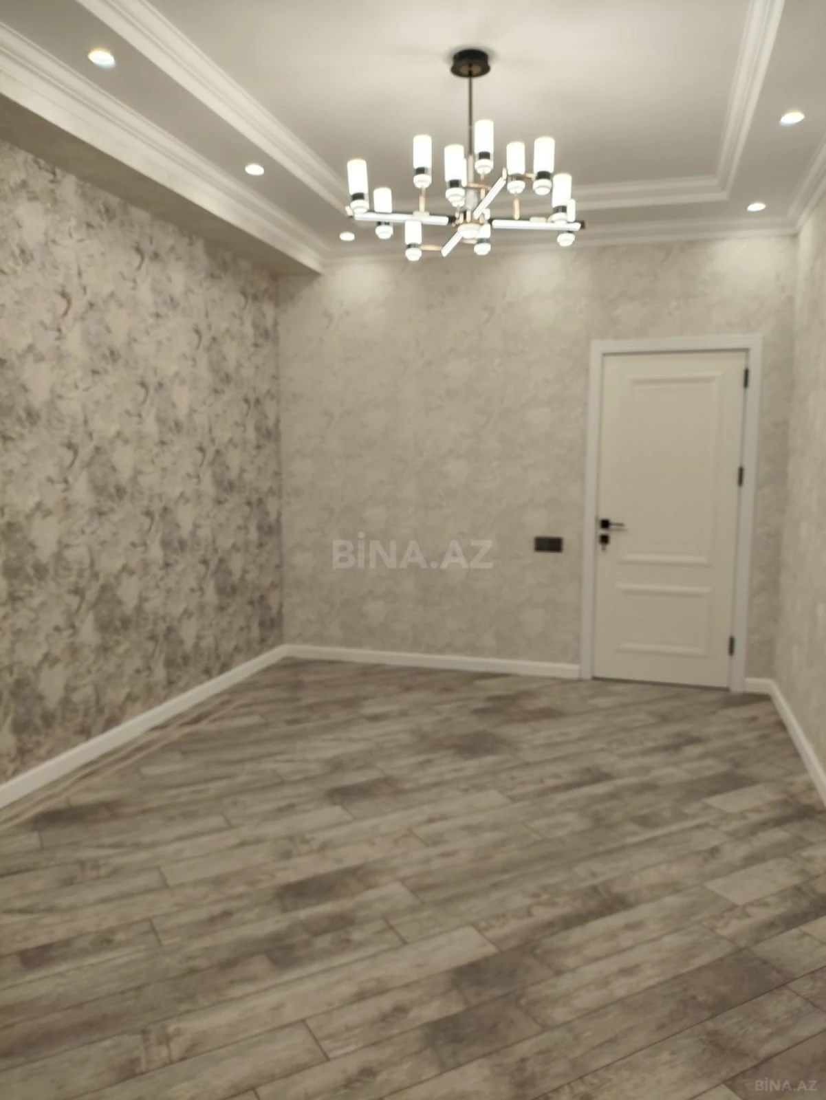 Satılır 2 otaqlı mənzil 80 m²