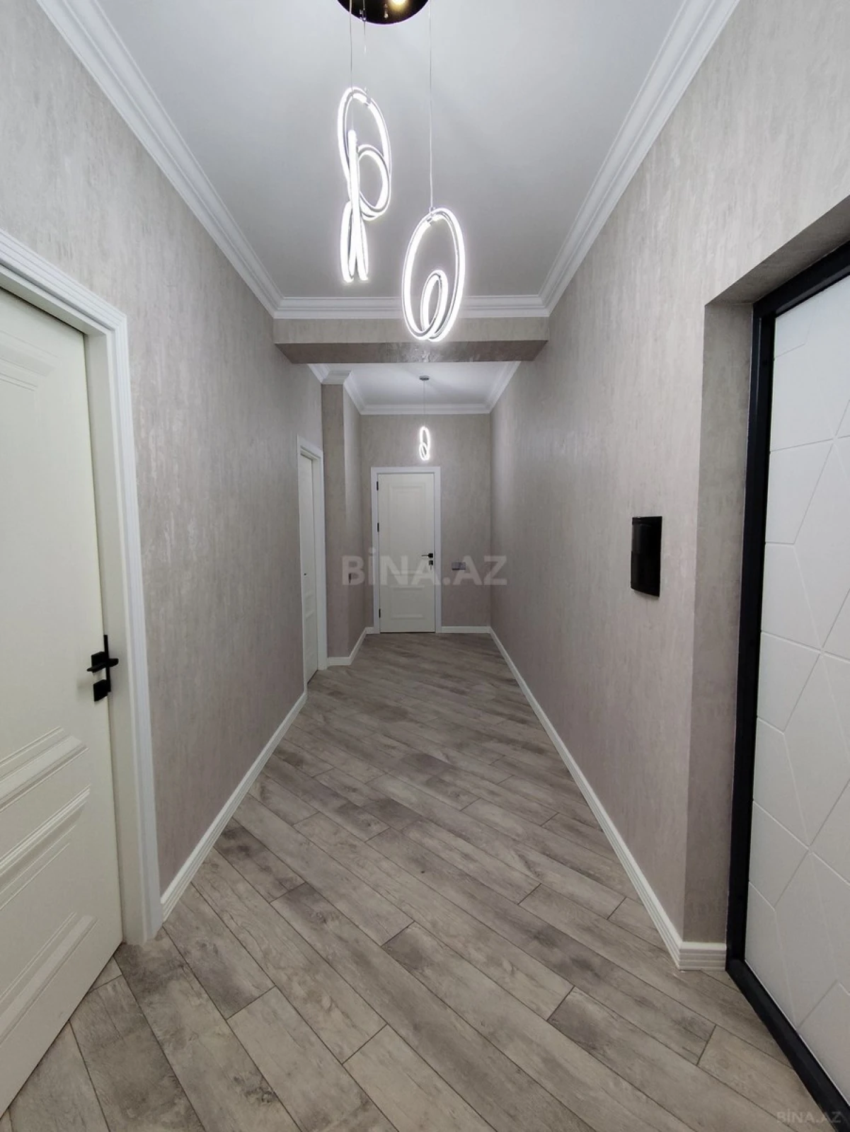 Satılır 2 otaqlı mənzil 80 m²