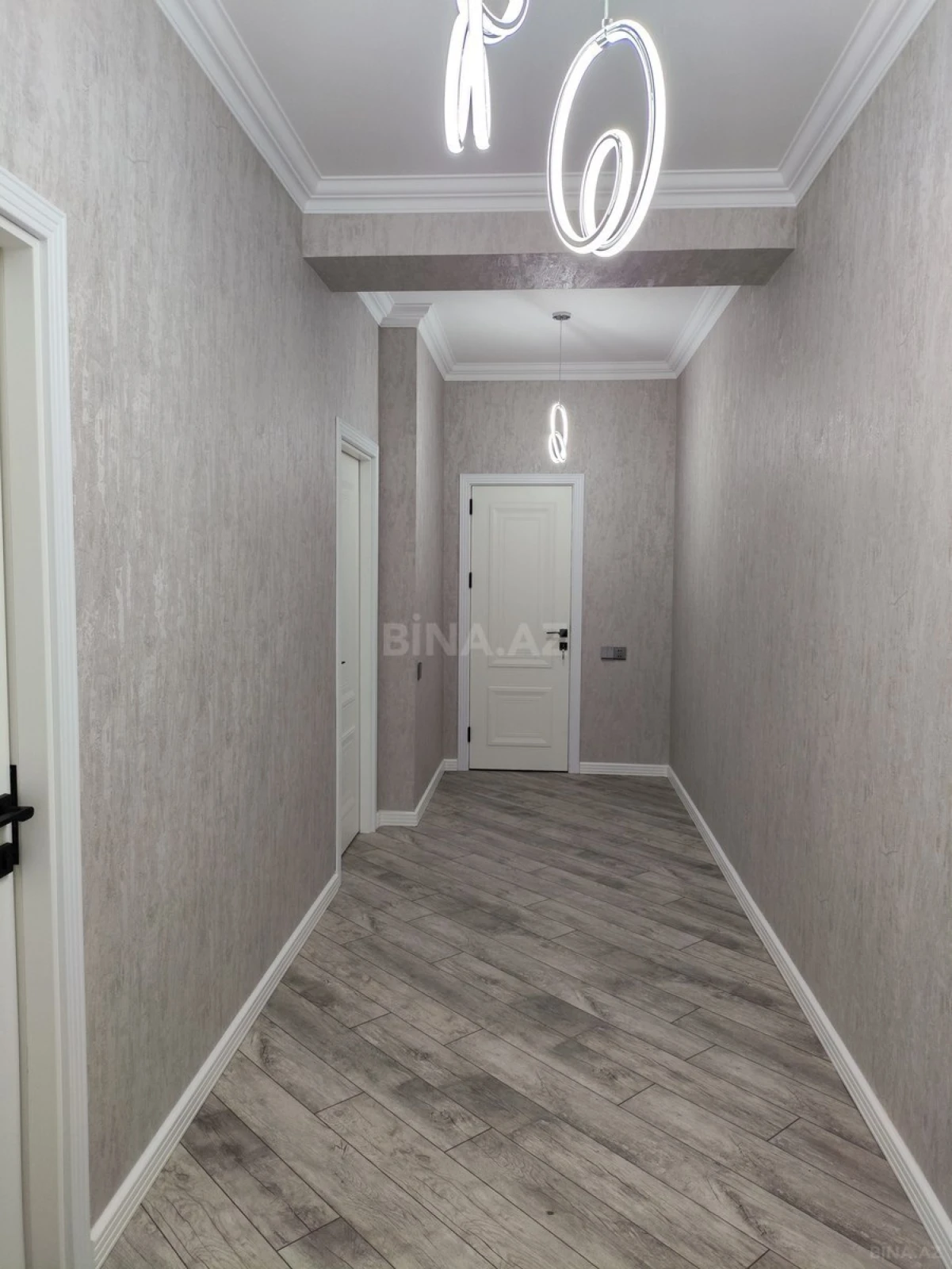 Satılır 2 otaqlı mənzil 80 m²