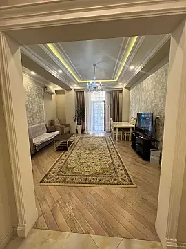 Satılır 3 otaqlı mənzil 140 m²