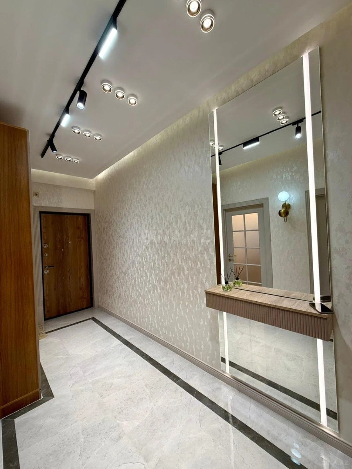 Satılır 2 otaqlı mənzil 55 m²