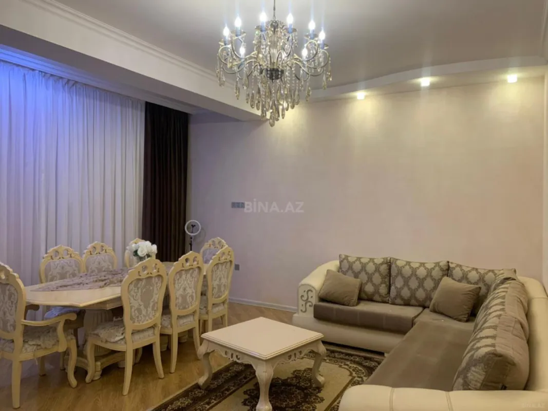Satılır 3 otaqlı mənzil 129 m²