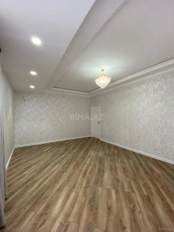 Satılır 3 otaqlı mənzil 160 m²
