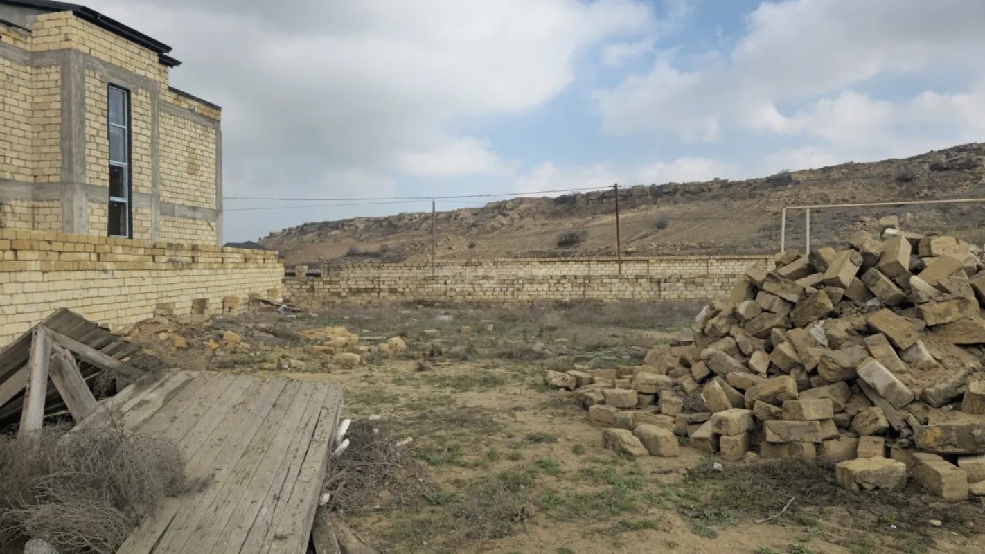 Satılır torpaq sahəsi 12 m²