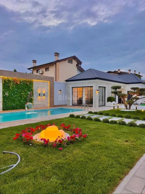 Kirayə verilir 5 otaqlı həyət evi 420 m²