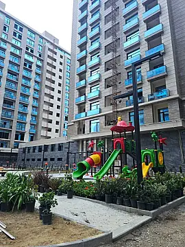 Satılır 3 otaqlı mənzil 118 m²