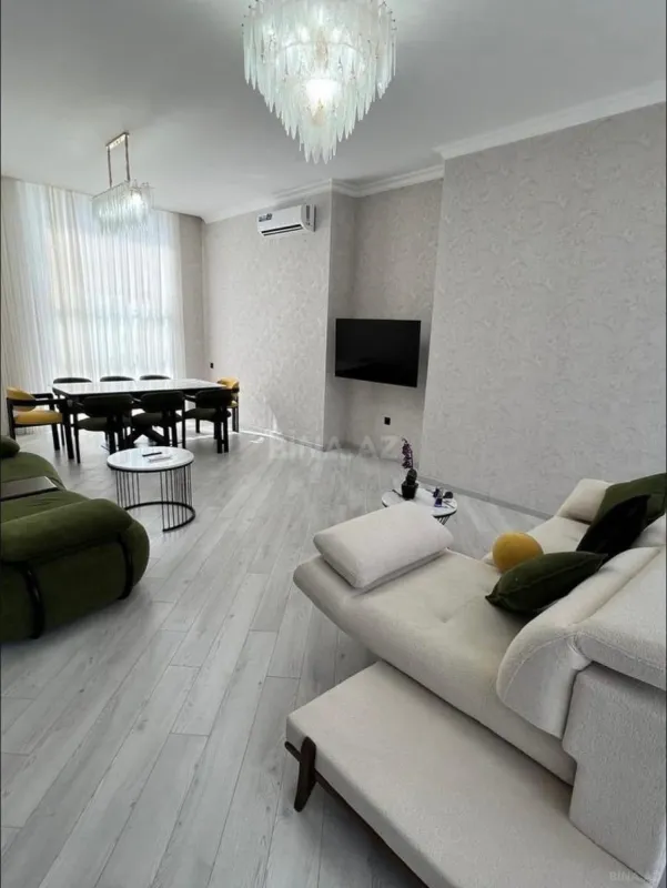 Kirayə verilir 4 otaqlı həyət evi 350 m²
