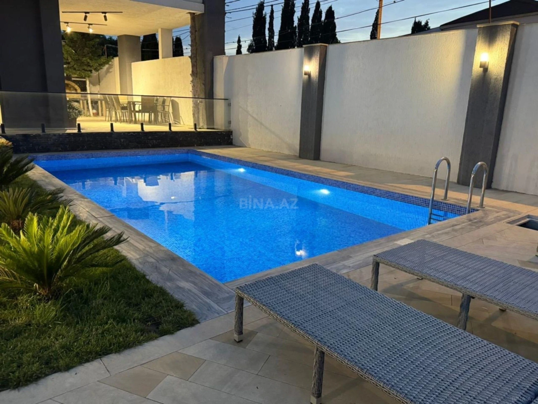 Kirayə verilir 5 otaqlı həyət evi 400 m²