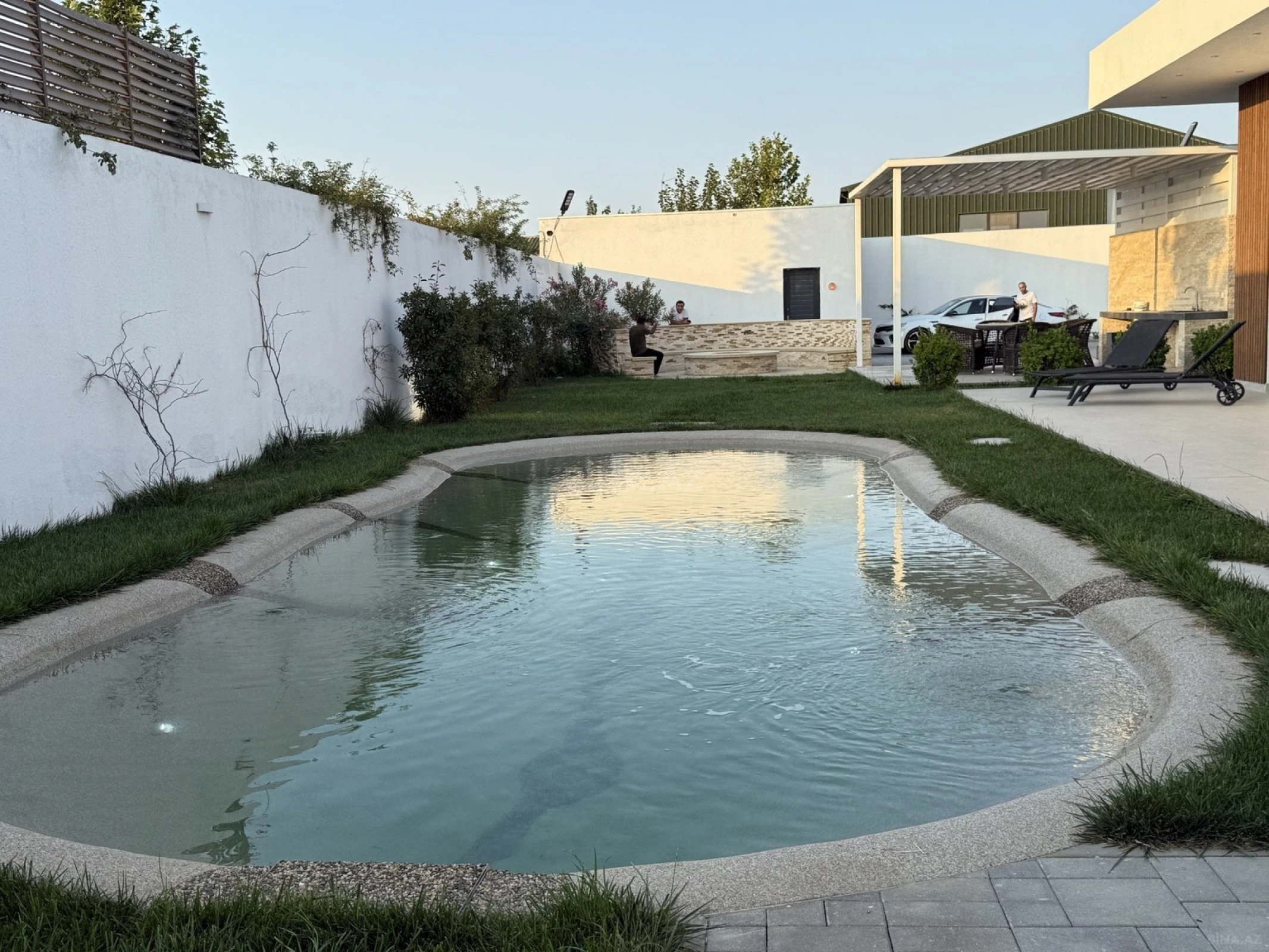 Kirayə verilir 4 otaqlı həyət evi 380 m²