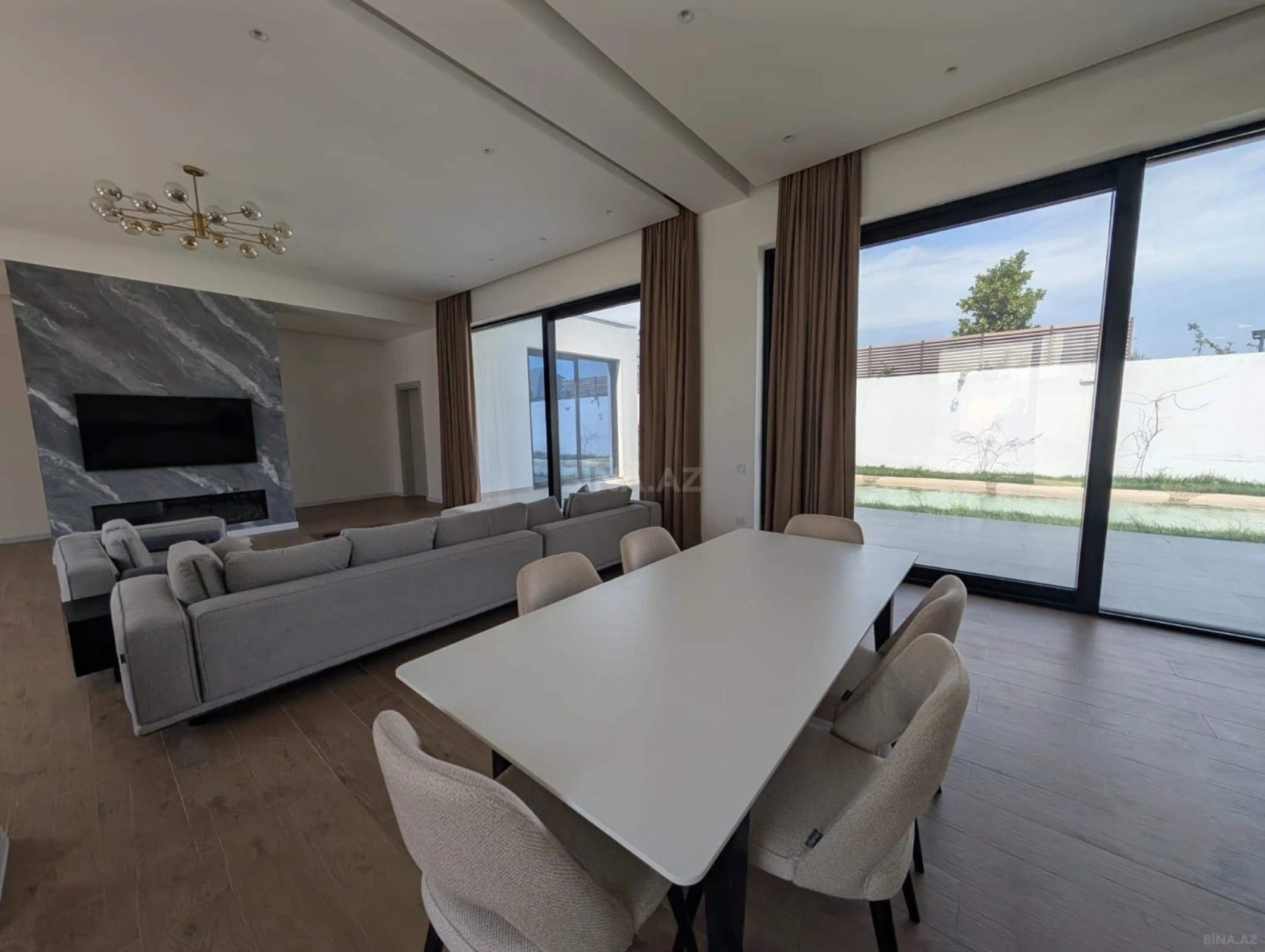 Kirayə verilir 4 otaqlı həyət evi 380 m²