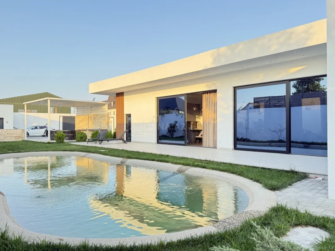 Kirayə verilir 4 otaqlı həyət evi 380 m²