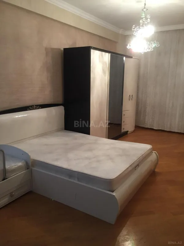 Satılır 2 otaqlı mənzil 95 m²