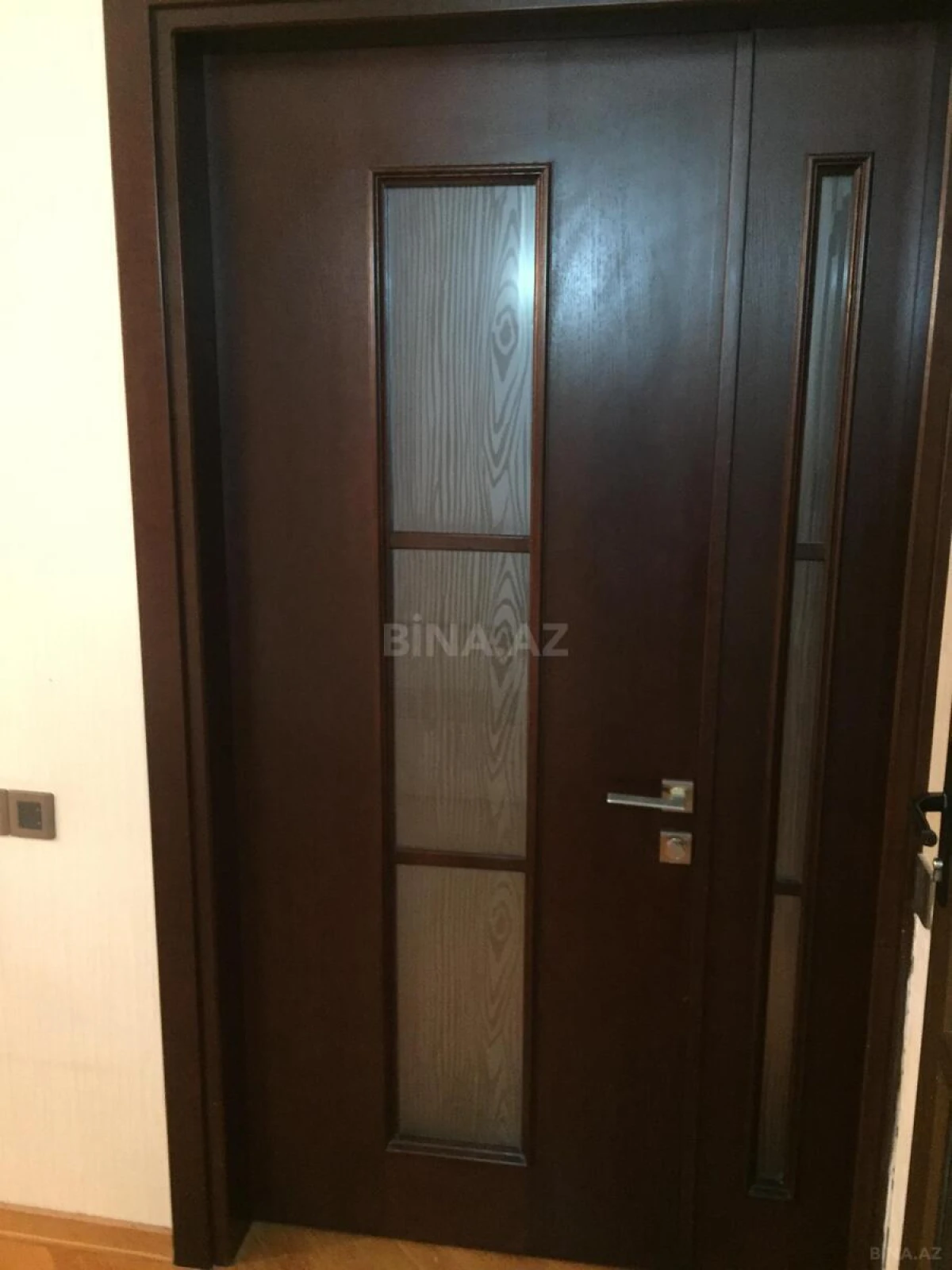 Satılır 2 otaqlı mənzil 95 m²