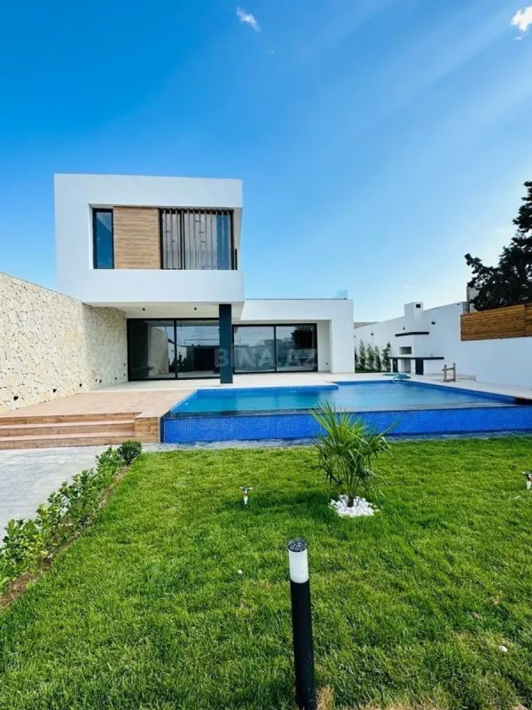 Kirayə verilir 4 otaqlı həyət evi 350 m²