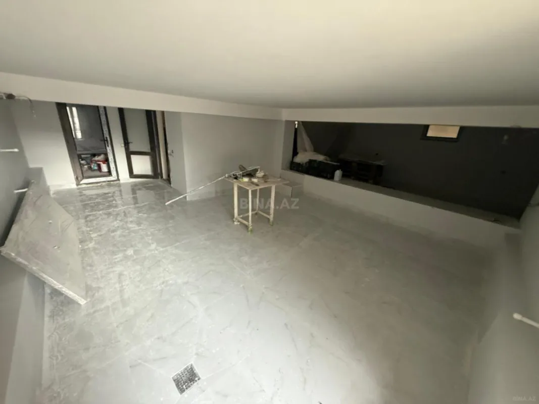 Satılır 6 otaqlı həyət evi 440 m²