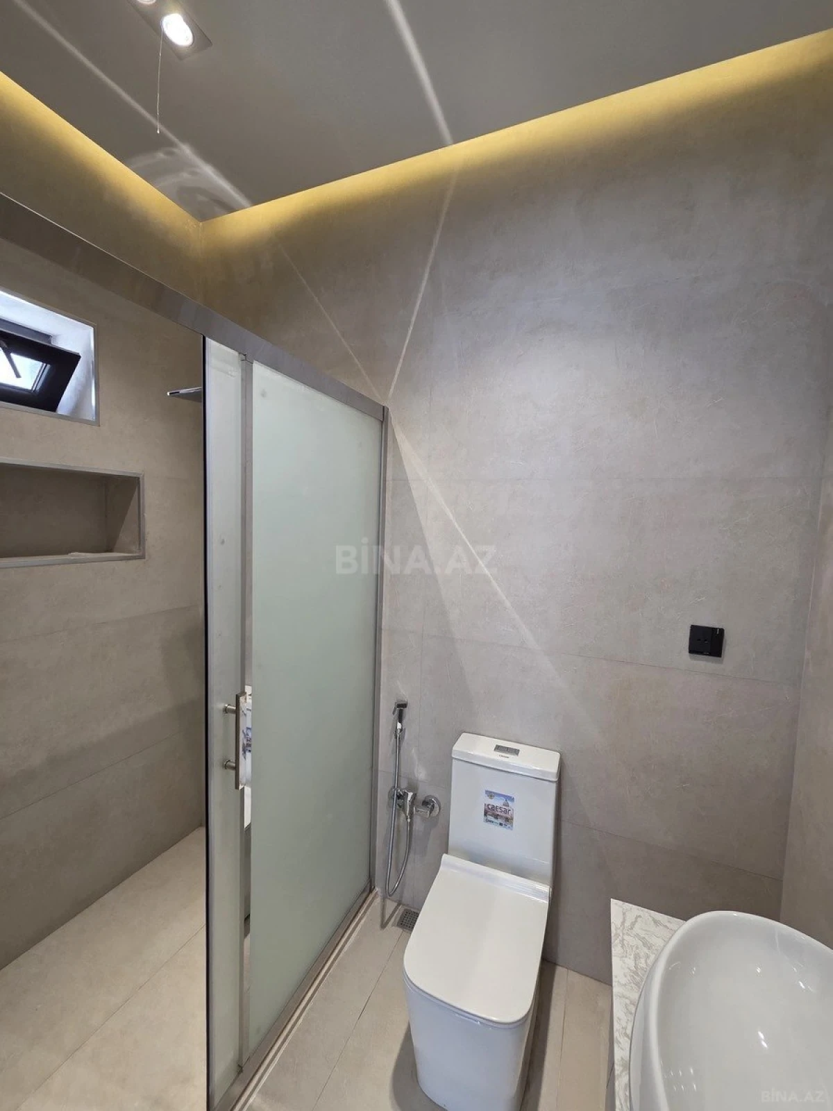 Kirayə verilir 4 otaqlı həyət evi 240 m²