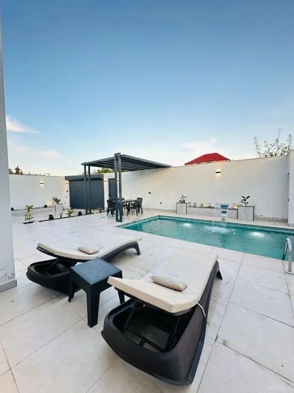 Kirayə verilir 4 otaqlı həyət evi 240 m²