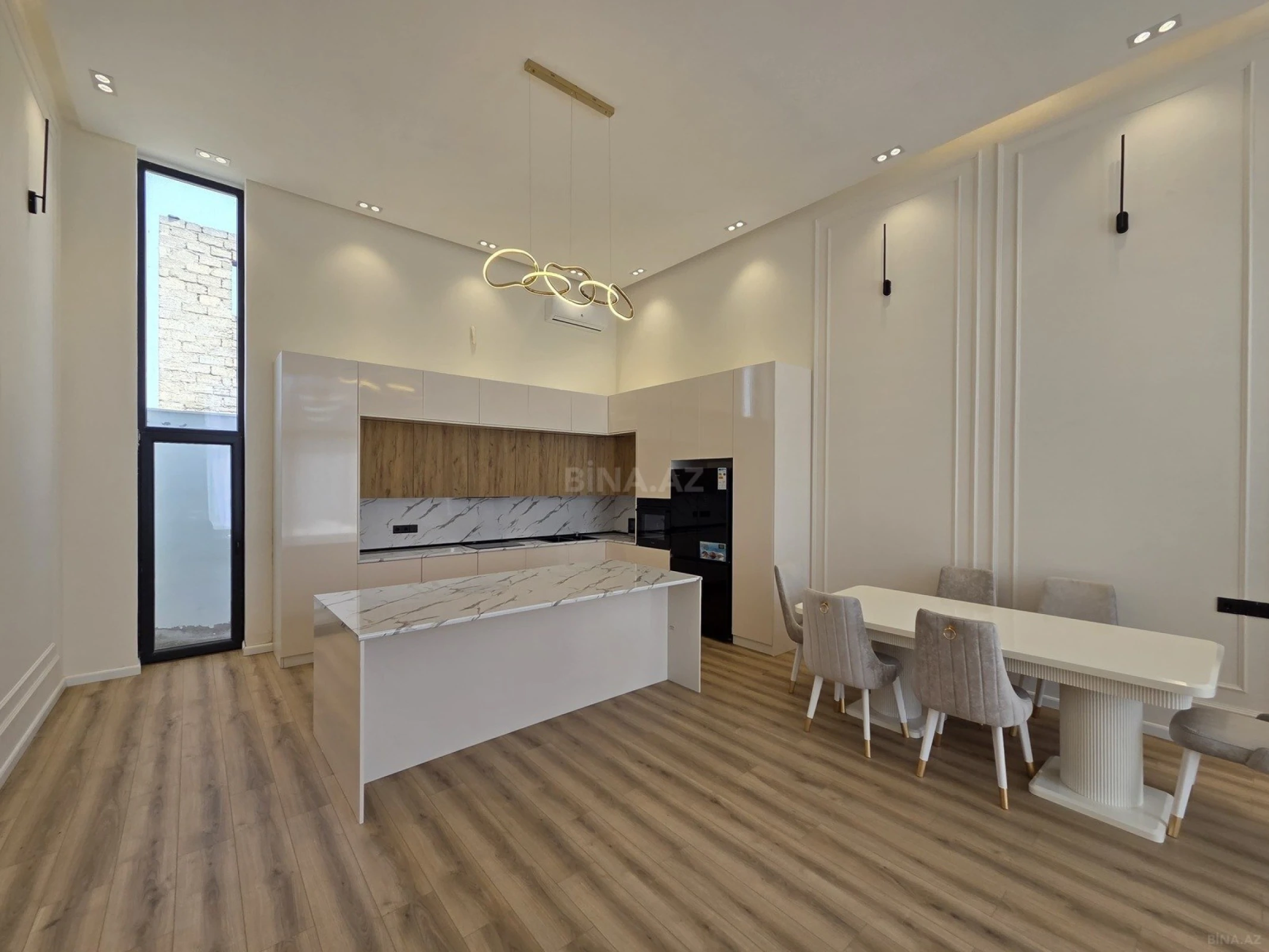 Kirayə verilir 4 otaqlı həyət evi 240 m²